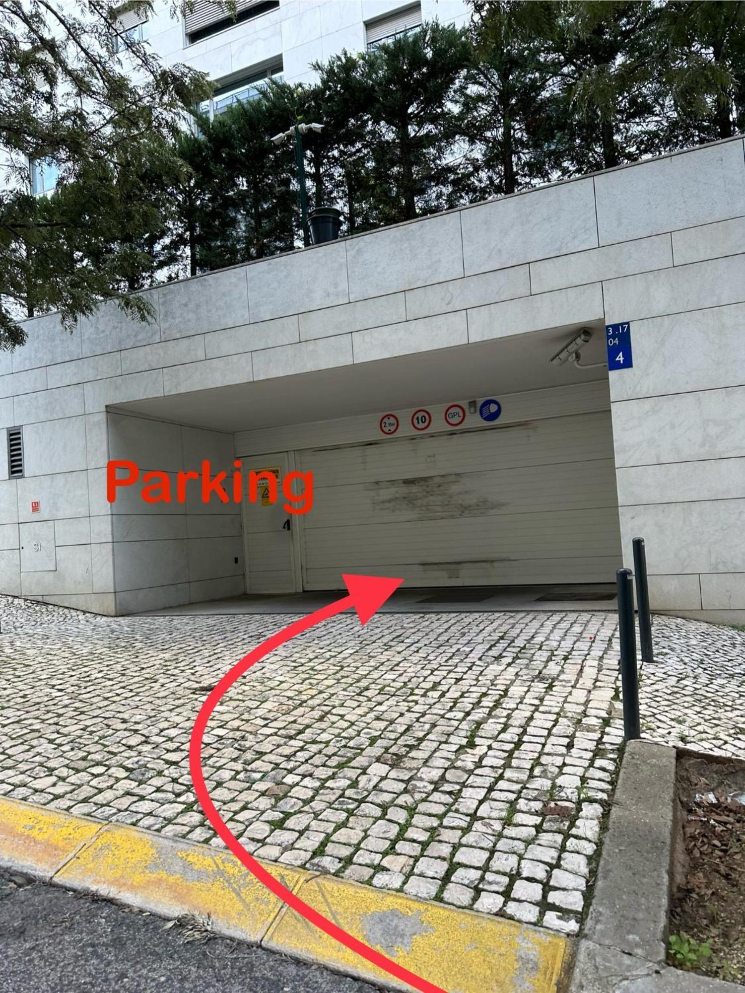 Bom Dia Parque Nacoes Lisboa Wアパートメント エクステリア 写真